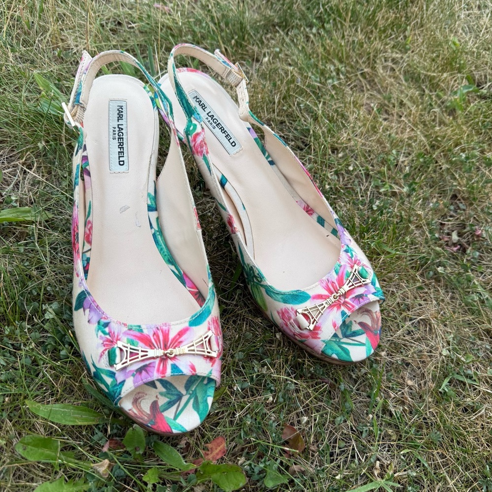 Karl Lagerfeld Floral Peep-Toe Slingback Heels